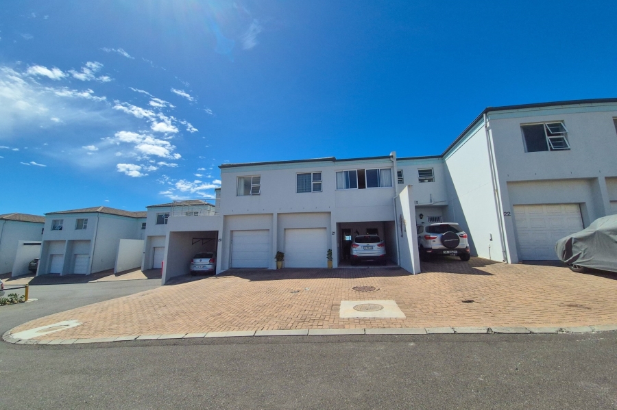 3 Bedroom Property for Sale in Big Bay Western Cape